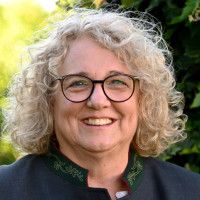 Porträtfoto von Angela Falkenhahn